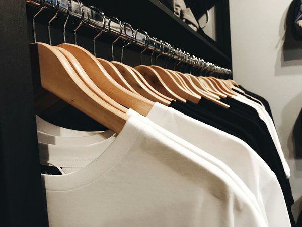 Entreprises : les bonnes raisons de miser sur le T-shirt personnalisé !